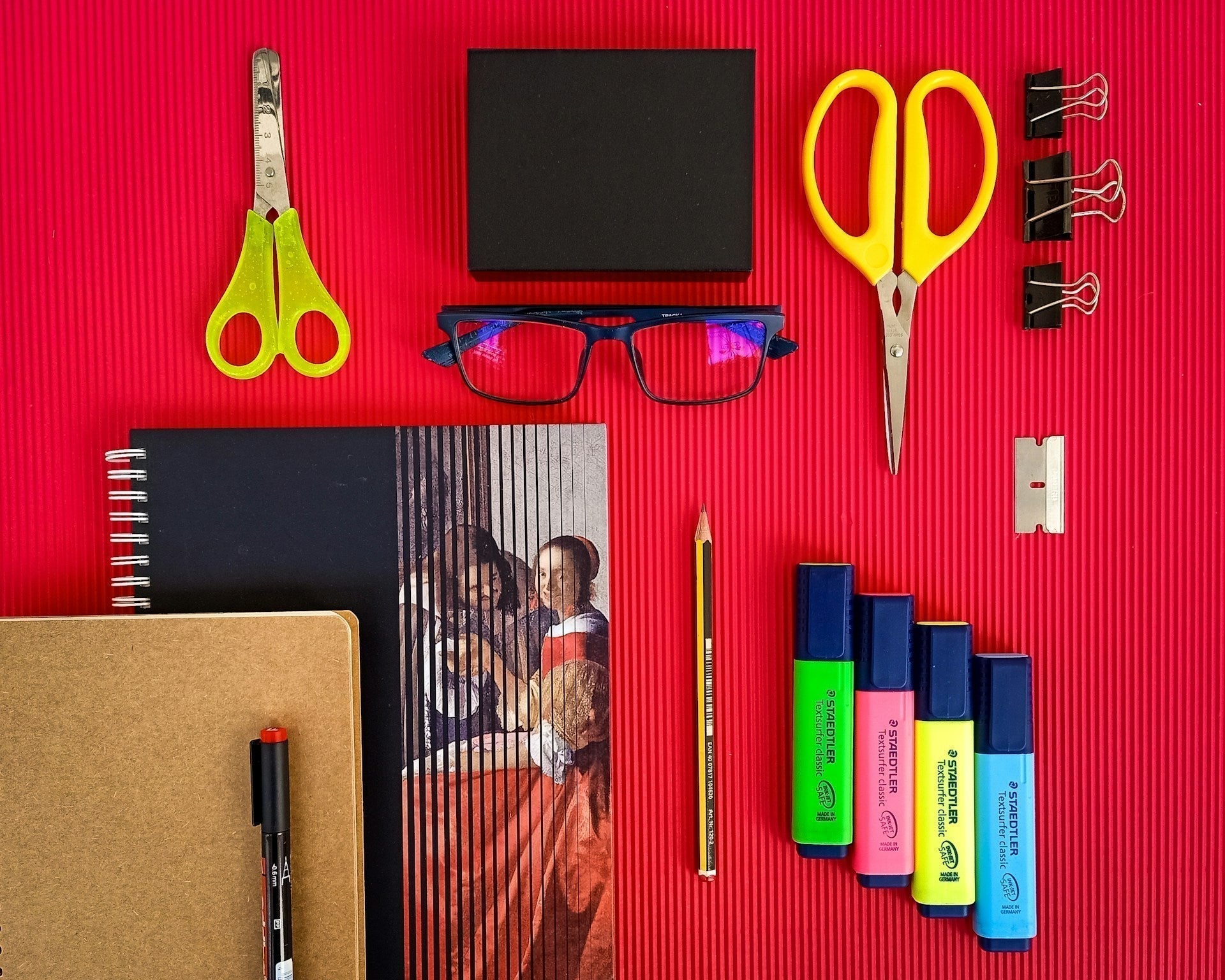 10 Must-Have Office Supplies Every Professional Needs