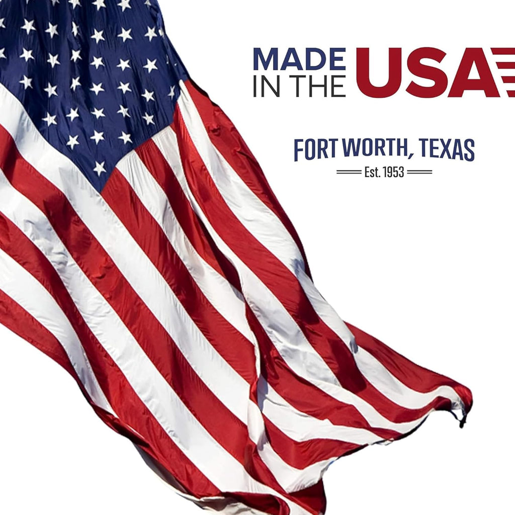 Samsill Economy 0.5 Inch 3 Ring Binder Bulk Pallet, Made in The USA, Round Ring Binder, Customizable Clear View Cover, White, Pallet of 768 Binders in 32 Cartons